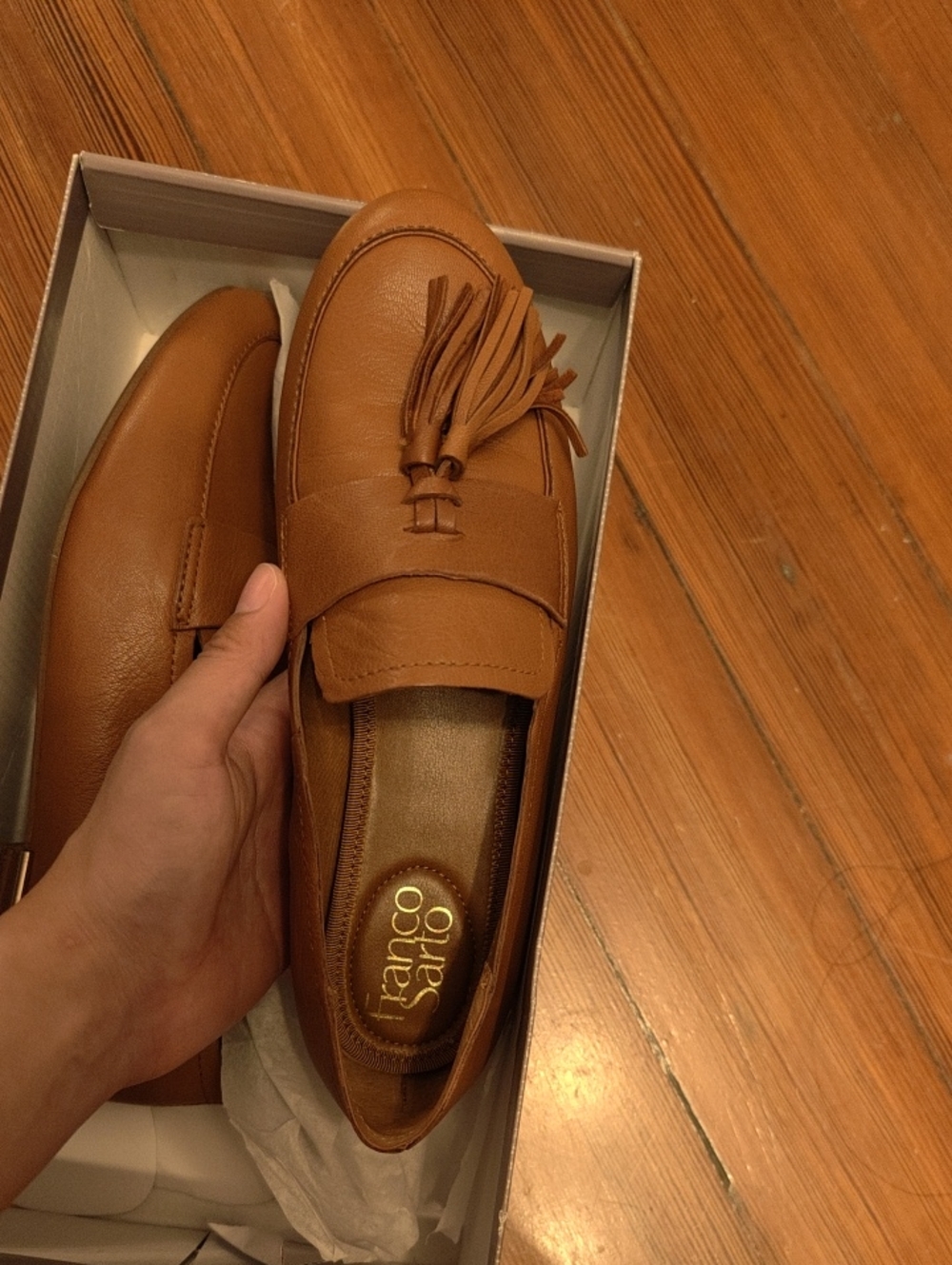 New in box Women 6.5 flats
